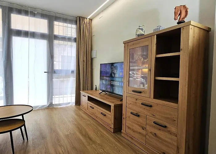 Vacansis Bajo Torrefiel * فالنسيا